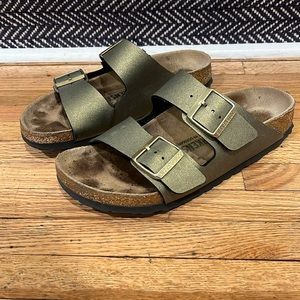 Birkenstock Arizona size 38 gold